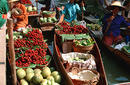 Demnoern Saduak Floating Market