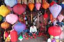 Souvenir Stall, Hoi An | by Flight Centre's Hieu Tran